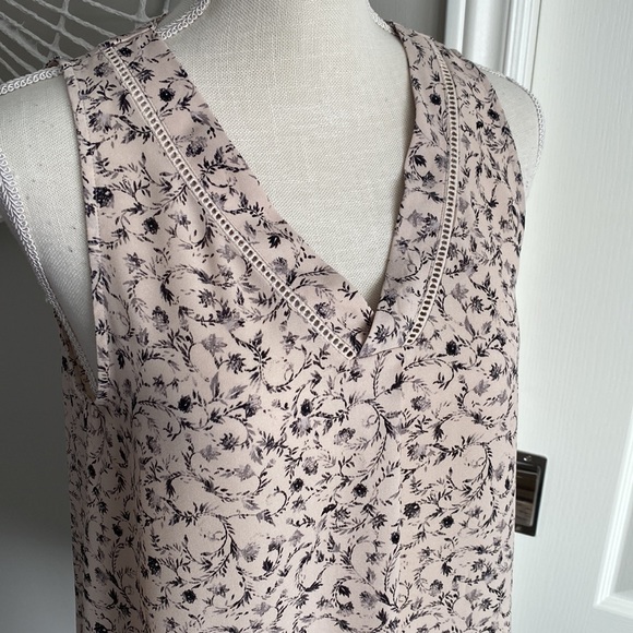 Maurices - Boho Peasant Girl Tank with Black Pleat & Floral Design - Picture 5 of 8